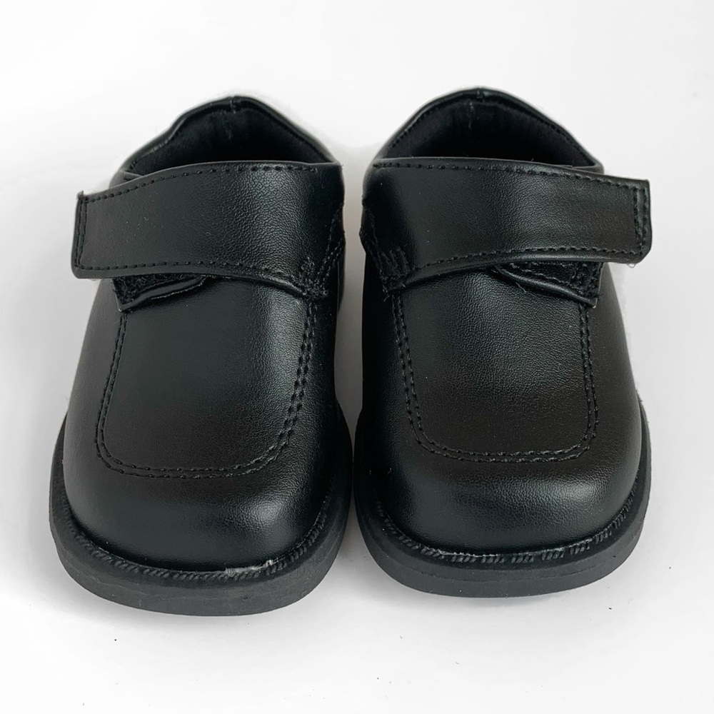 Teeny toes Infant boy black dressy shoes U.S size (2).